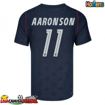 Camisa de Futebol Estados Unidos Brenden Aaronson #11 Equipamento Secundário Mundo 2026 Manga Curta